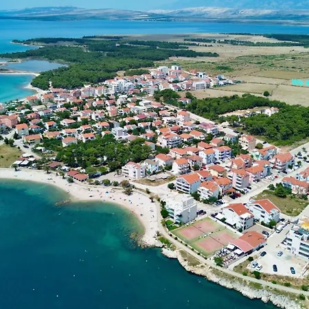Navis Повляна
