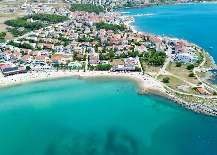 Navis * Povljana